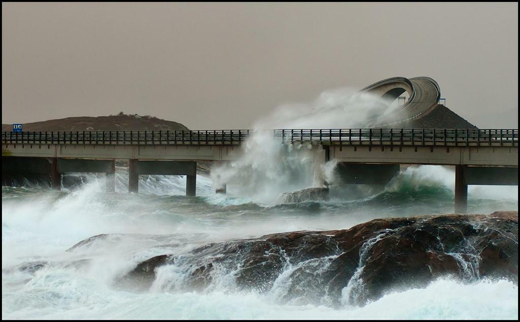 Ola Bua Near The Atlantic Road Apartment Lyngstad Exterior photo